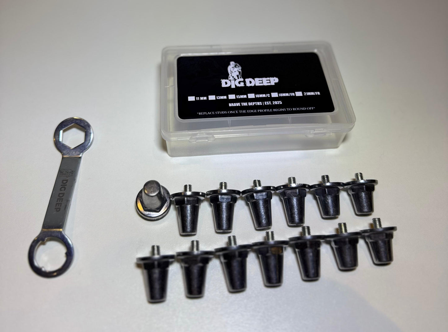 Dig Deep Tight 5 Studs - 21mm